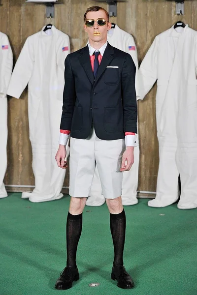 Look 30
